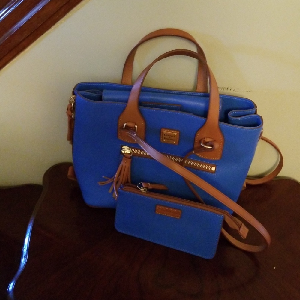 Blue and brown Dooney & Bourke bag